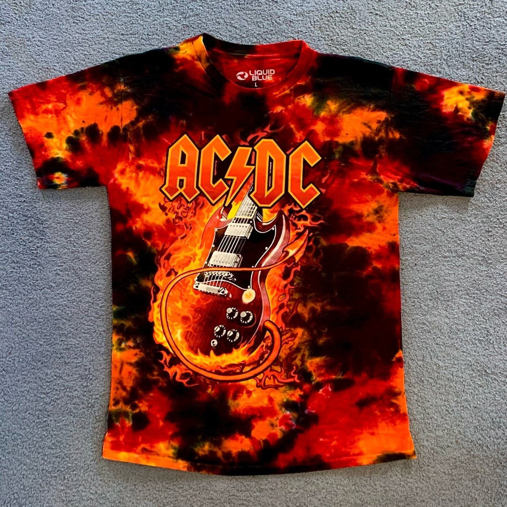 NWOT AC⚡️DC Tie Dye Flaming Guitar T-shirt 🔥